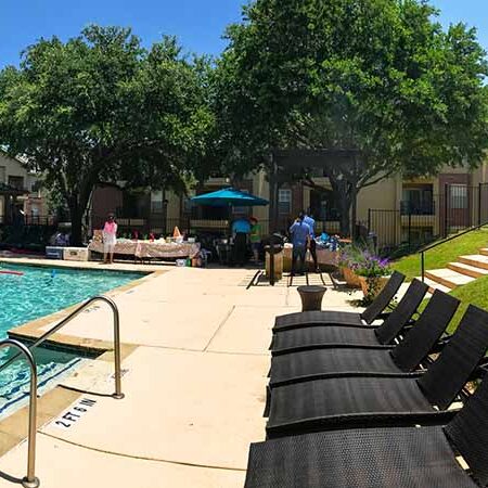 insert-pool-fence-and-railings Poolside fence and railings