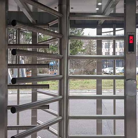 insert-turnstile-access Turnstile access entrance