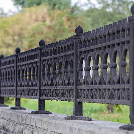 insert-wrought-iron-wall-topper Wrought iron wall topper